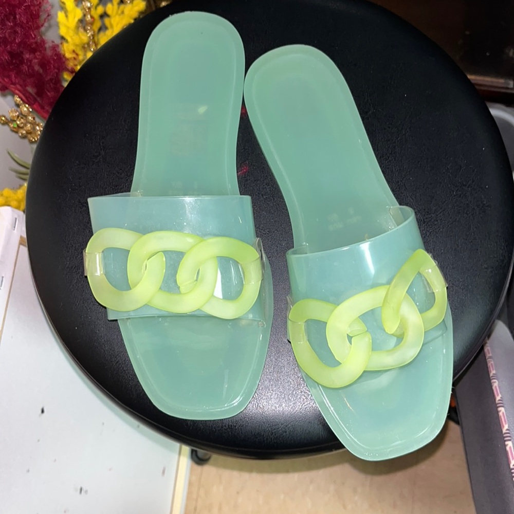 Jade geeen jelly slippers